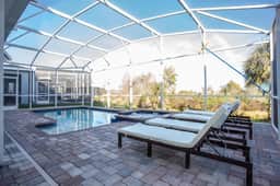Champions Gate Sleeps 18 private pool, water park