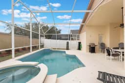 🏡 Magical Oasis, Private Pool, Near Attractions
