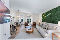 🧱 Near LEGOLAND + Disney, Private Pool, Sleeps 8