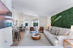 Near Legoland Disney, Private Pool, Sleeps 8 - Image 2