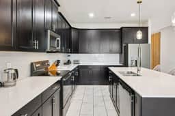 Four Corners Luxury Home With Water Park And Bbq - Image 5