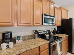 Disney escape with private pool resort amenities - Image 2