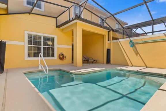 Disney escape with private pool resort amenities - Image 1