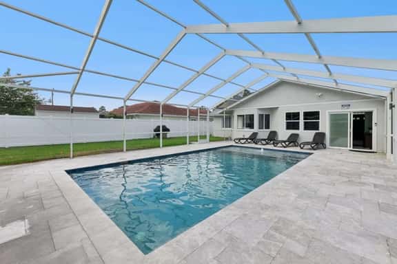 Luxury Coastal Haven, Pool, Beach, Golf and Relax - Image 1