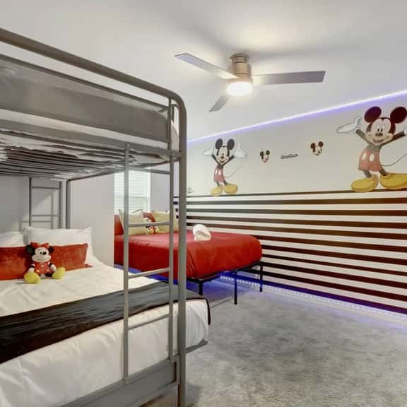 Amazing Deal 3/2 Close to Disney Resort Pool - Image 1