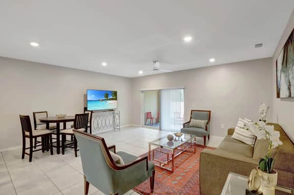 Charming Retreat near Disney