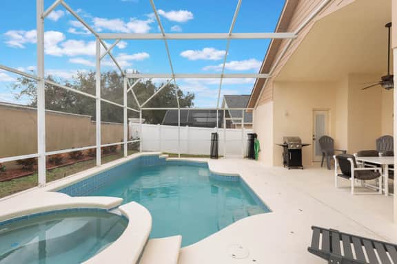 🏡 Magical Oasis, Private Pool, Near Attractions