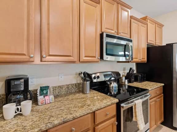 Disney escape with private pool resort amenities - Image 2