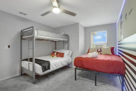 Amazing Deal 3/2 Close to Disney Resort Pool - Image 2