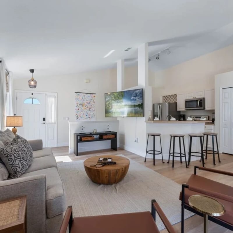 🧱 Near LEGOLAND + Disney, Private Pool, Sleeps 8